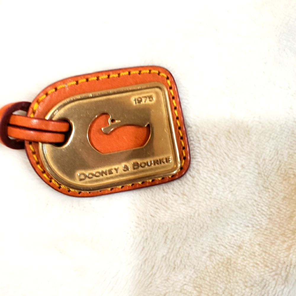 EUC BEUTIFUL DB KEYCHAIN